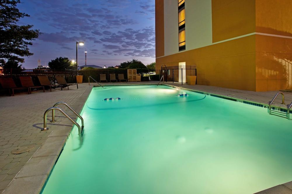 Hyatt Place-Dallas/Arlington Hotel Exterior photo