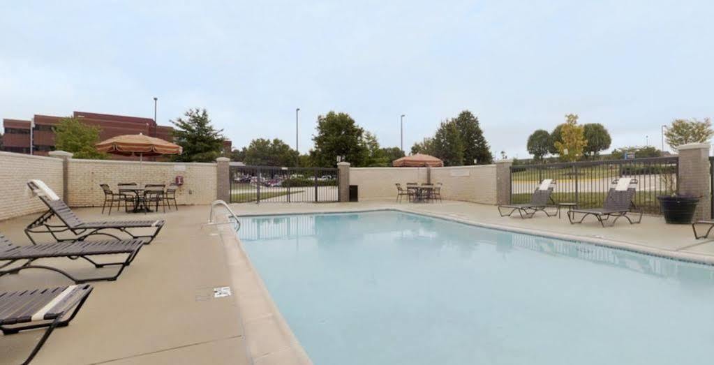 Hyatt Place-Dallas/Arlington Hotel Exterior photo